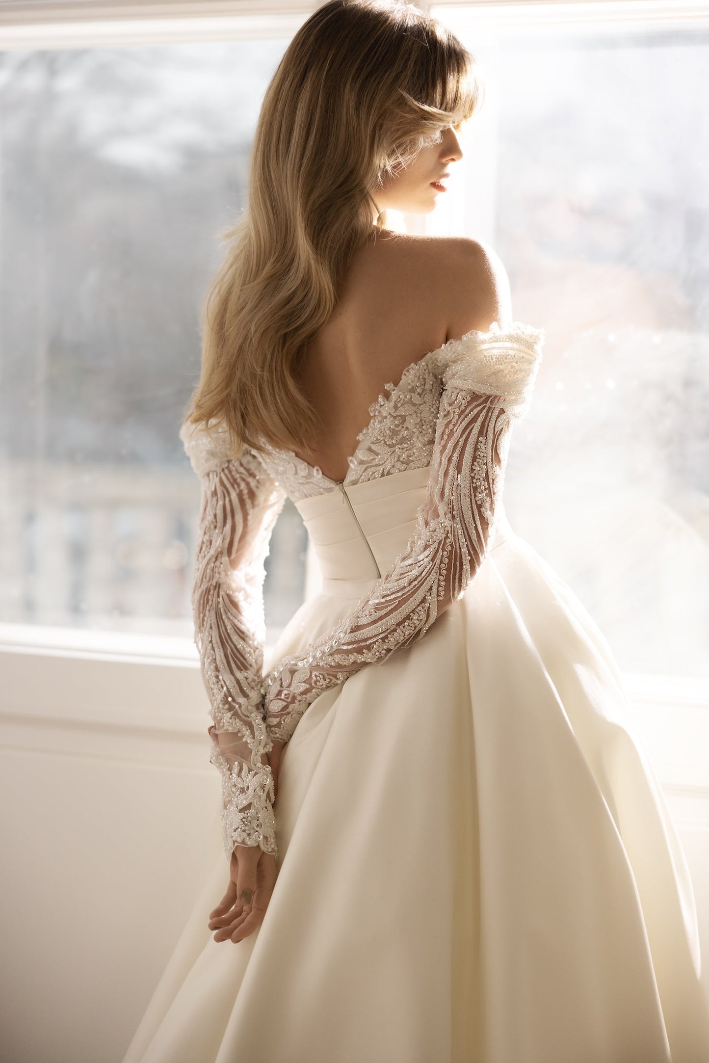 Longue Robe de Mariée Hiver