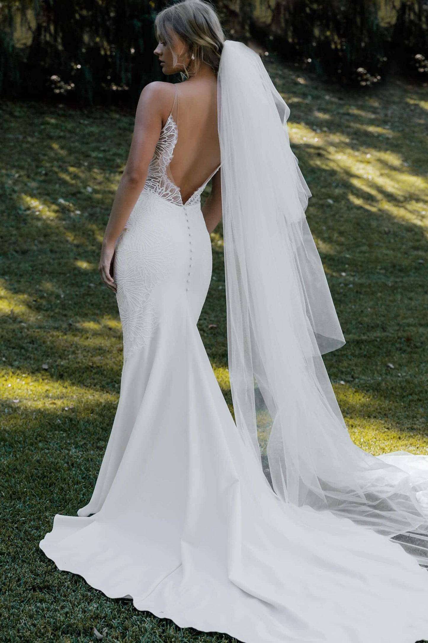 Robe de Mariée Dos Nu