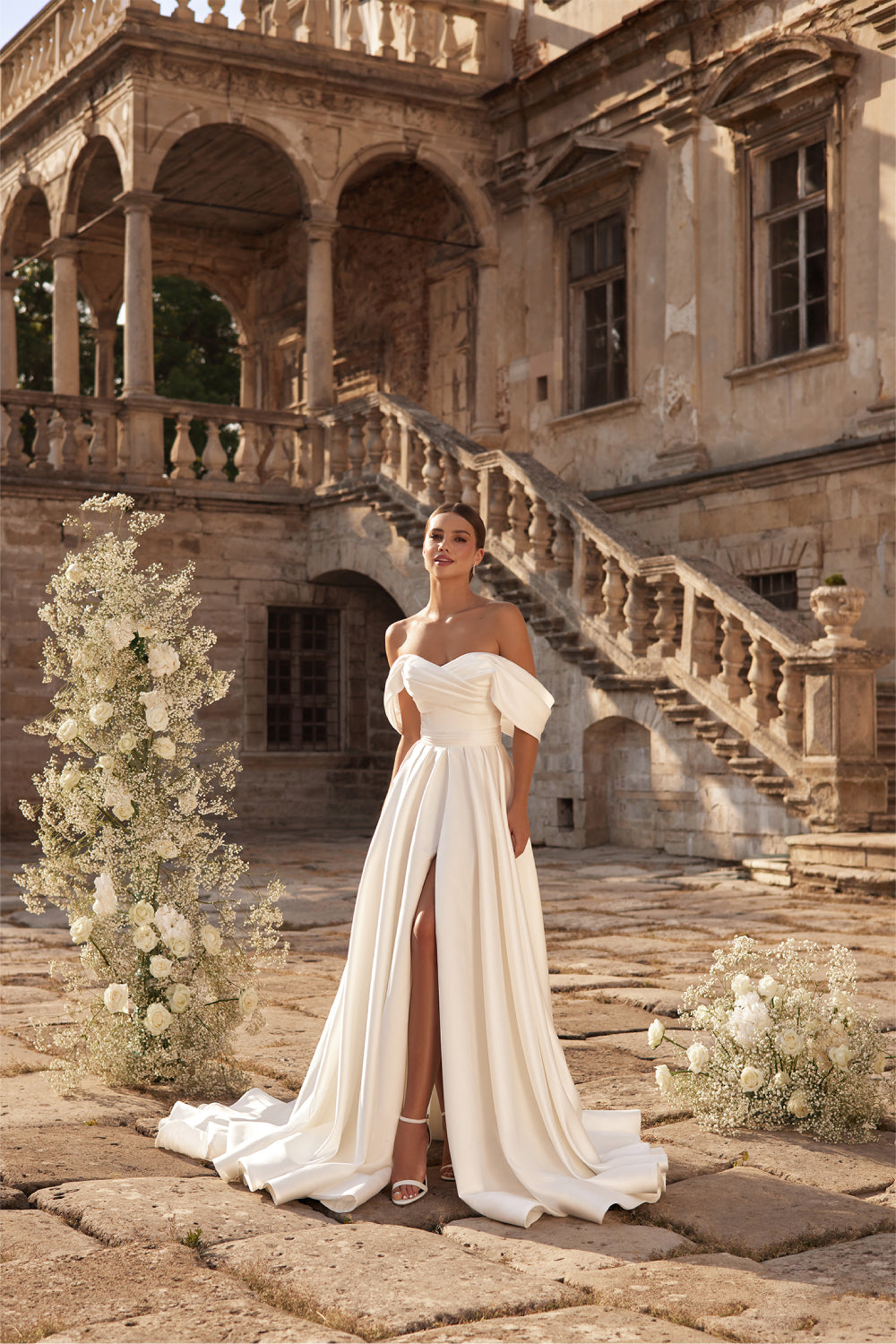 Robe de Mariée Fendue en Crêpe