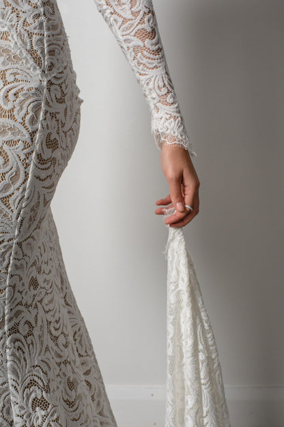 Robe de Mariée en Dentelle à Manches Longues