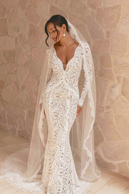 Robe de Mariée en Dentelle à Manches Longues